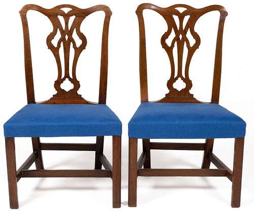 PAIR OF AMERICAN, PROBABLY MARYLAND, CHIPPENDALE MAHOGANY SIDE CHAIRS