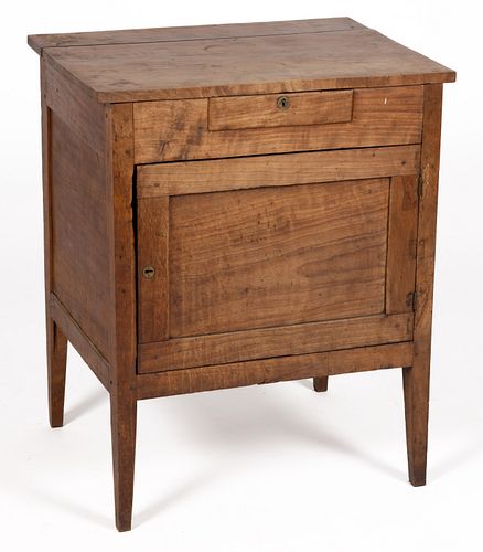 AMERICAN COUNTRY FRUITWOOD STAND TABLE