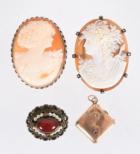 Four Pieces of Vintage Jewelry