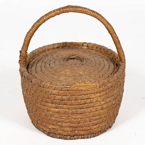 AMERICAN RYE-STRAW BASKET WITH COVER