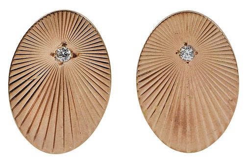14kt. Oval Ribbed Diamond Earrings