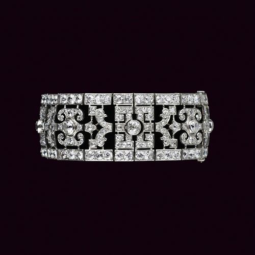 Platinum bracelet with diamonds  NARDI  Italy. In original case.