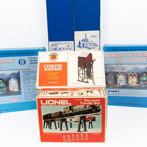 Group Of O Gauge Accessories, Including a 156-19 Station Platform; a 93 Water Tank, boxed; a post war Lionel 1045 Operating Watchman; Lionel 6-2127 Di