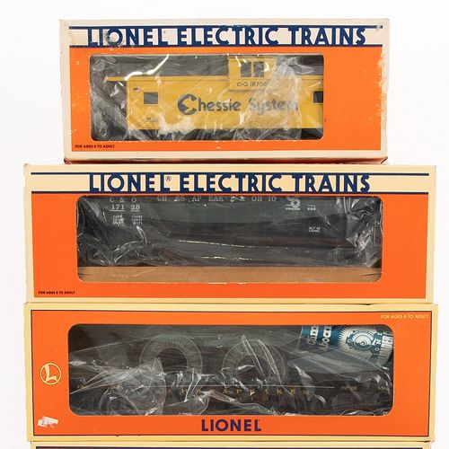 Six Modern Lionel O Gauge Chesapeake &amp; Ohio Hoppers And Other Rolling Stock, Group of six boxed items, die cast, three-rail, including 6-17083 C&a