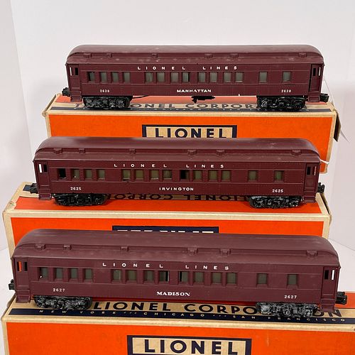 Three Lionel O Gauge Pullman Cars 2625, 2627 And 2628, Three-rail heavyweight die cast metal passenger cars in maroon livery, including 2625 "Irvingto