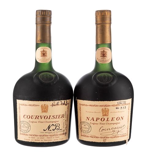 Courvoisier. Napoleón. Cognac. France. Piezas: 2. En presentación de 700 ml.