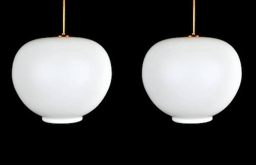 Arne Jacobsen 'SÃ¸llerÃ¸dpendel' Pendant Lights/Chandeliers