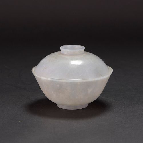 A WHITE JADE BOWL AND COVER, QING DYNASTY