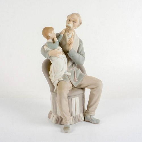 The Grandfather 1014654 - Lladro Porcelain Figurine