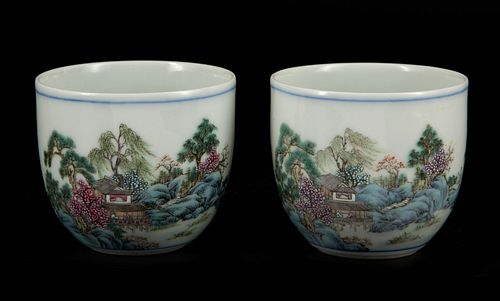 PAIR OF FAMILLE ROSE PORCELAIN CUPS