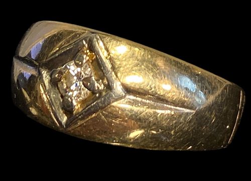 14K Gold Men's Ring with Diamond