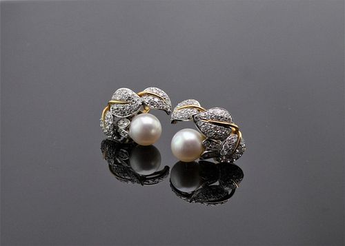 PEARL AND DIAMOND YELLOW GOLD RING