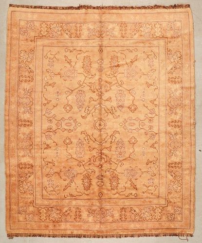 Semi-Antique Oushak Rug: 6'9'' x 8'2'' (206 x 249 cm)