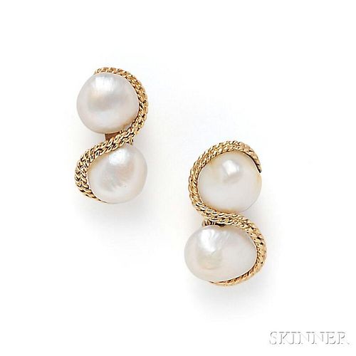 14kt Gold and Baroque Cultured Pearl Earclips