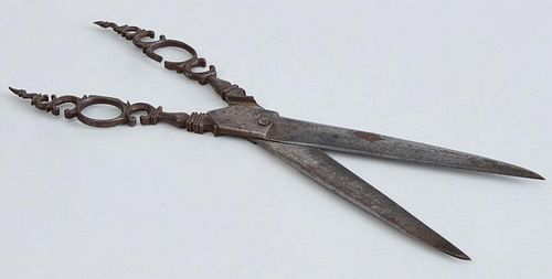 FRENCH ENGRAVED STEEL PAIR OF SCISSORS