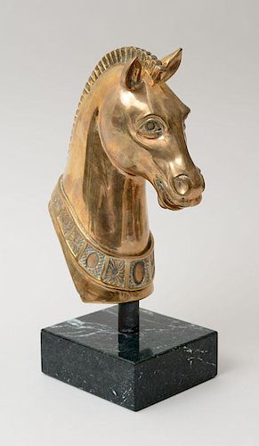 BRASS HOLLOW-CAST HEAD OF A HORSE, AFTER THE ANTIQUE