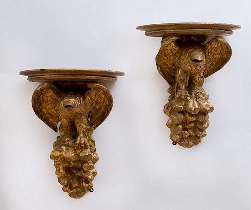 PAIR OF FEDERAL STYLE CARVED GILTWOOD EAGLE-FORM WALL BRACKETS