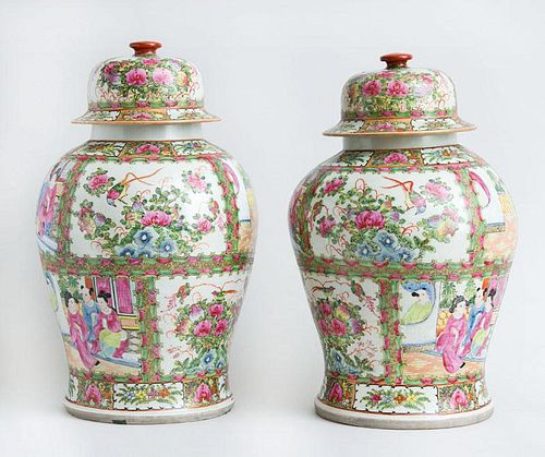 PAIR OF CHINESE EXPORT ROSE MEDALLION BALUSTER-FORM PORCELAIN JARS AND COVERS