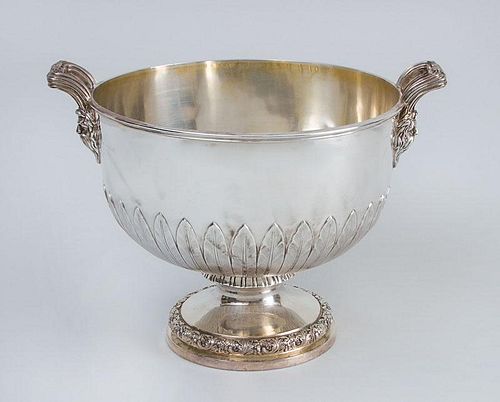 EARLY GEORGE III SILVER FOOTED TWO-HANDLED BOWL