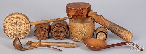 Group of woodenware, to include butterprints