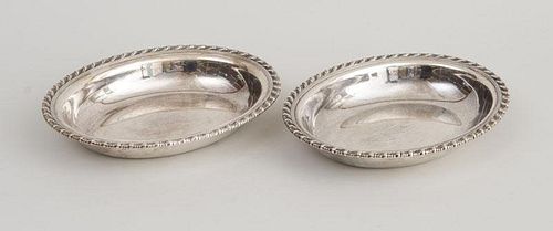 PAIR OF TIFFANY & CO. SILVER OVAL OPEN VEGETABLE DISHES