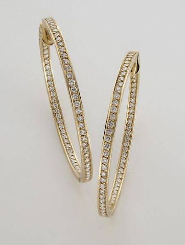 18K gold and diamond earrings,