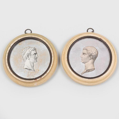 Pair of Ã‰glomisÃ© Decoupage Busts Medallions in Giltwood Frames