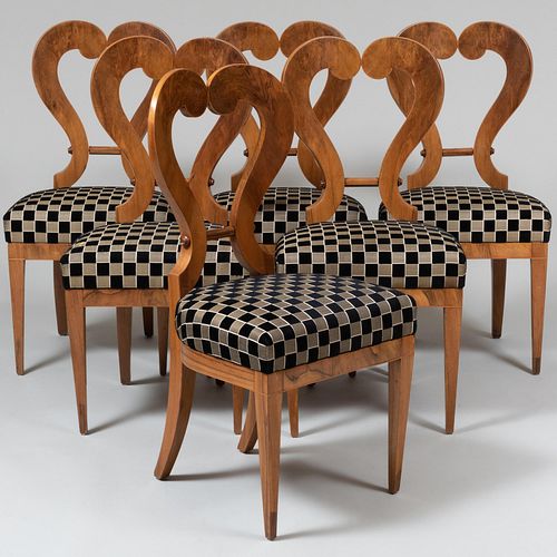 Set of Six Austrian Biedermeier Walnut Side Chairs with Lyre-Form Backs and Maple Stringing Inlay, Vienna