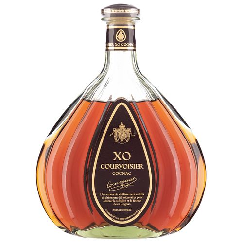 Courvoisier. X.O. Cognac. France.