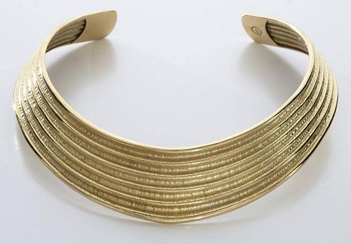 Italian 18K gold collar necklace, ribbed design.