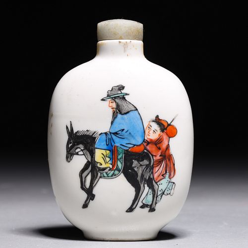 Chinese Famille Verte Enameled Porcelain Snuff Bottle