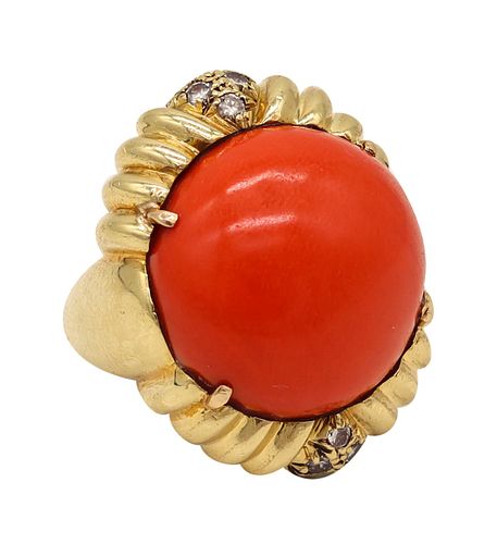Modernist Cocktail Ring In 18K Gold With 26.89 Cts In Coral & Diamonds