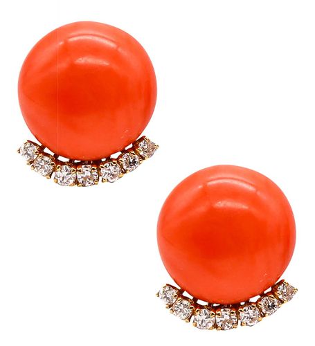 Modernist Earrings in 18k Gold with 37.88 Cts in Diamonds and Coral