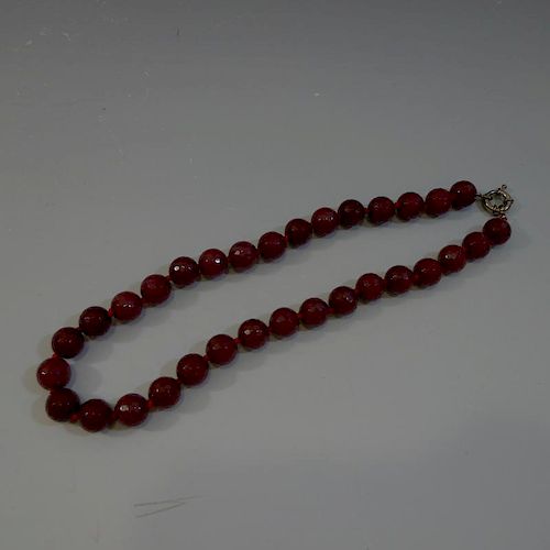 VINTAGE RED TOURNALINE BEADS NECKLACE