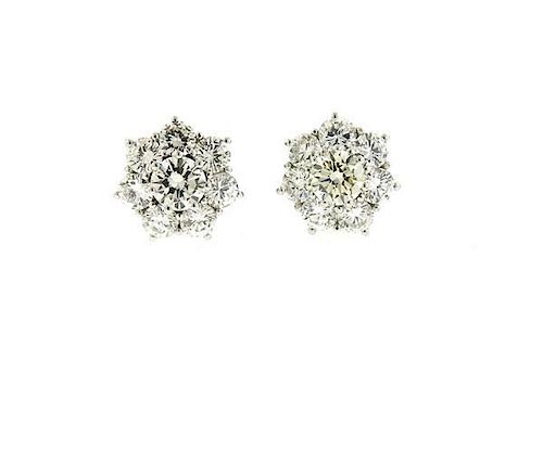 18k Gold 4.40ctw Diamond Flower Stud Earrings