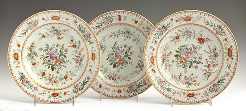 Set of Three Chinese Export Famille Rose Porcelain