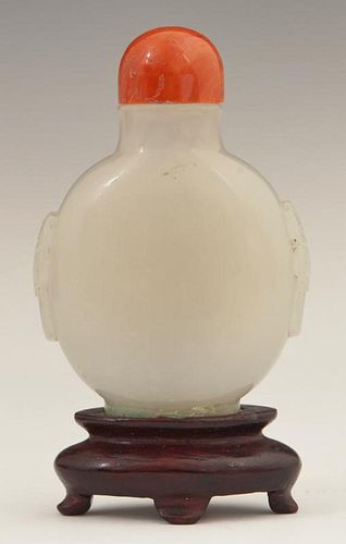 Chinese Carved Jade Snuff Bottle, early 20th c., t