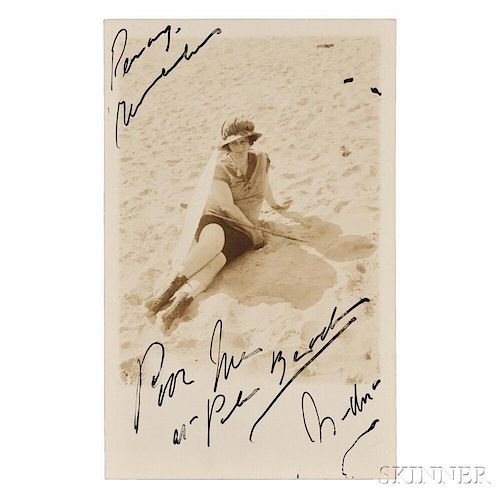 Duncan, Isadora (1877-1927) Signed Photograph.