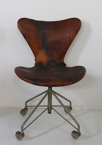Arne Jacobsen Sevener Office Chair, Model 3117