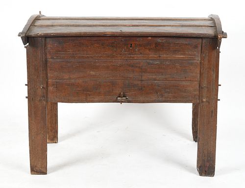 Continental Baroque Clamp-Front Ark / Chest