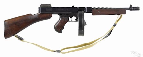 Non-functioning US model of 1928 A1 Thompson submachine gun, .45 ACP caliber, (non-firing)