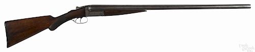 Remington model 1900 side by side double barrel shotgun, 12 gauge, with a checkered pistol grip