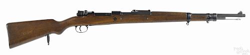 Mauser Standard Model bolt action rifle, 8 mm, with non-matching serial numbers, a walnut stock