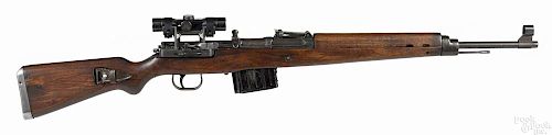 German Walther WWII model G-43 semi-automatic rifle, 8 mm, with a blued metal finish