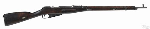 Russian Mosin-Nagant bolt action rifle, 7.62 x 54 mm, dated 1941, with a 29'' barrel