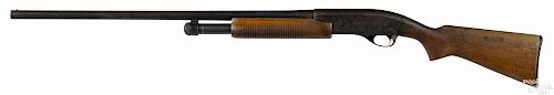 Remington model 870 Wingmaster pump action shotgun, 12 gauge, with a 28'' barrel. Serial #647533V.