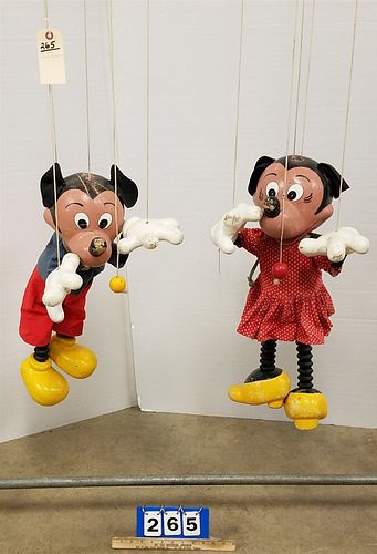 VINTAGE PELHAM PUPPETS MICKEY AND MINNIE MOUS MARIONETTES