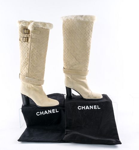 Chanel Suede Fur Lined Boots - Size 9.5