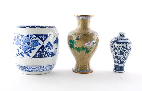 Collection of 3 Chinese Vases