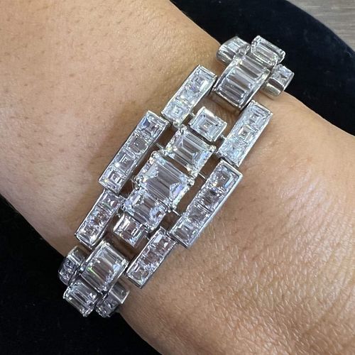 OSCAR HEYMAN Art Deco Platinum Diamond Bracelet